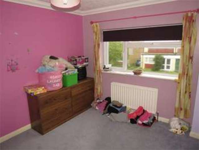  Image of 5 Bedroom Terraced  For Sale at Hailsham, BN27 3EA