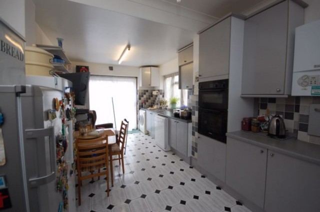  Image of 5 Bedroom Semi-Detached  To Rent at Swinderby Road  Wembley, HA0 4SF