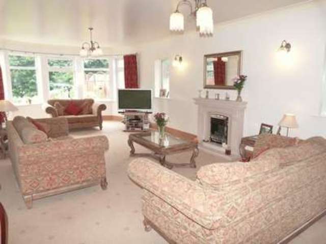 Image of 6 Bedroom Detached  For Sale at Sycamore View  Brighouse, HD6 2DT