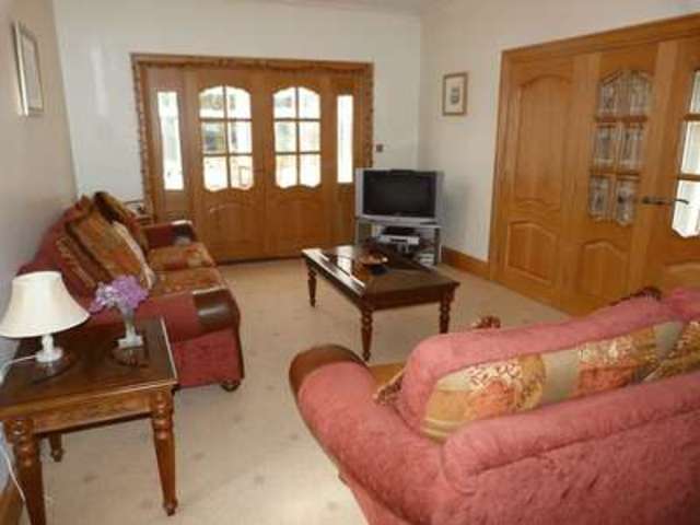  Image of 6 Bedroom Detached  For Sale at Sycamore View  Brighouse, HD6 2DT