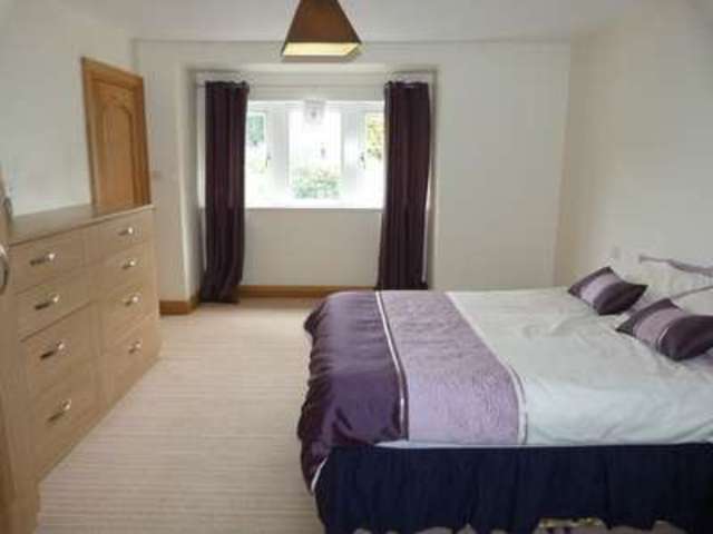  Image of 6 Bedroom Detached  For Sale at Sycamore View  Brighouse, HD6 2DT