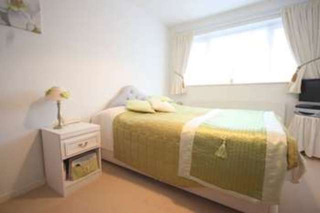  Image of 3 Bedroom Detached  For Sale at Talbot Road  Warks, CV37 6SU