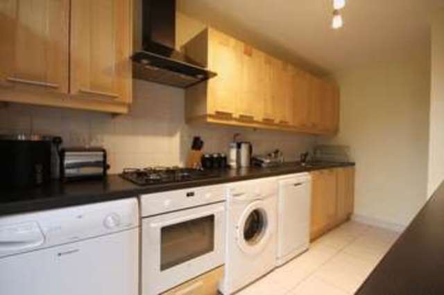  Image of 1 Bedroom Property  To Rent at Tavistock Crescent  London, W11 1AZ