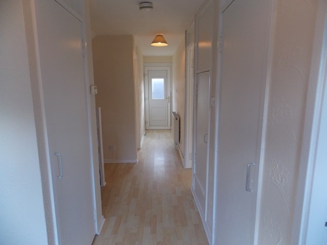  Image of 4 Bedroom Terraced  To Rent at East Kilbride South Lanarkshire South Lanarkshire, G75 8UT