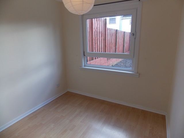  Image of 4 Bedroom Terraced  To Rent at East Kilbride South Lanarkshire South Lanarkshire, G75 8UT