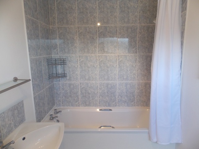  Image of 4 Bedroom Terraced  To Rent at East Kilbride South Lanarkshire South Lanarkshire, G75 8UT