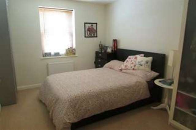  Image of 2 Bedroom Flat  For Sale at Street, BA16 0AP