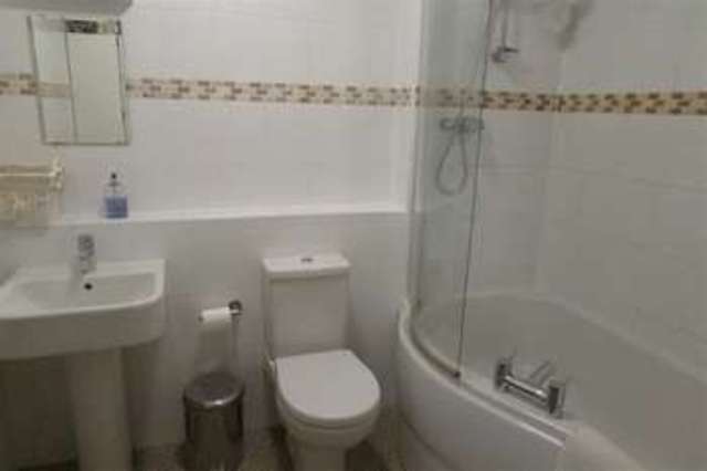 Image of 2 Bedroom Flat  For Sale at Street, BA16 0AP