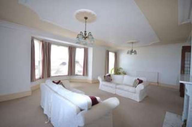  Image of 2 Bedroom Flat  For Sale at The Drive  Langdon House, EX7 9JB