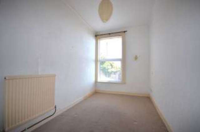  Image of 2 Bedroom Flat  For Sale at The Drive  Langdon House, EX7 9JB
