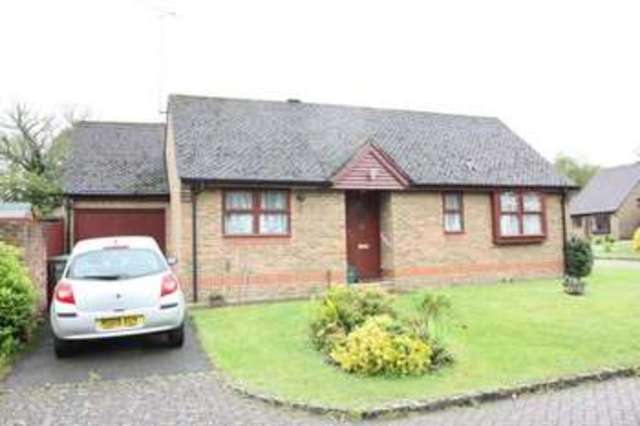  Image of 2 Bedroom Retirement Property  For Sale at Chobham Surrey Chobham, GU24 8NQ