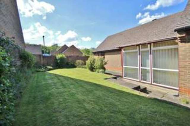  Image of 2 Bedroom Retirement Property  For Sale at Chobham Surrey Chobham, GU24 8NQ