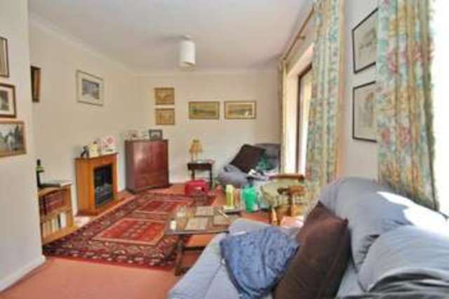  Image of 2 Bedroom Retirement Property  For Sale at Chobham Surrey Chobham, GU24 8NQ