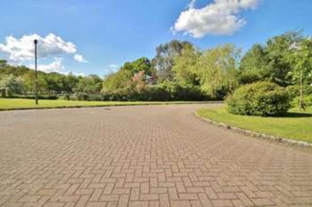  Image of 2 Bedroom Retirement Property  For Sale at Chobham Surrey Chobham, GU24 8NQ