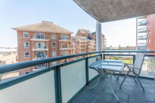  Image of 2 Bedroom Flat  For Sale at Galaxy Building  Docklands, E14 3SP