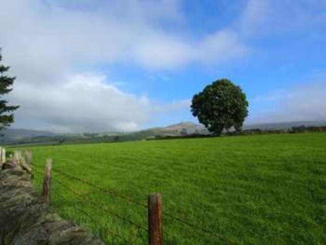  Image of 3 Bedroom Detached  For Sale at Chapel-en-le-Frith  High Peak, SK23 0QL