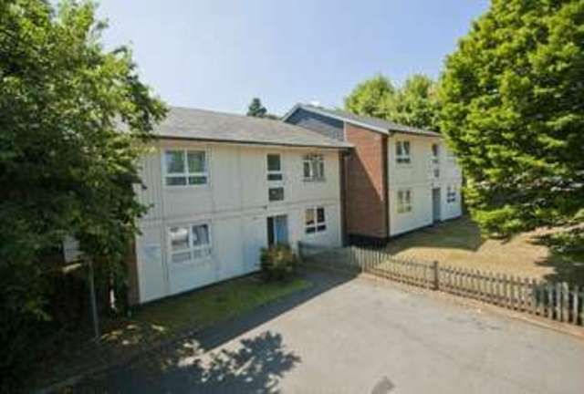  Image of 1 Bedroom Flat  For Sale at Northwood, HA6 2RX