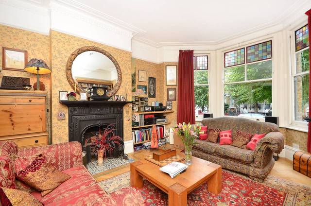  Image of 6 Bedroom Detached  For Sale at Thistlewaite Road  Clapton, E5 0QG