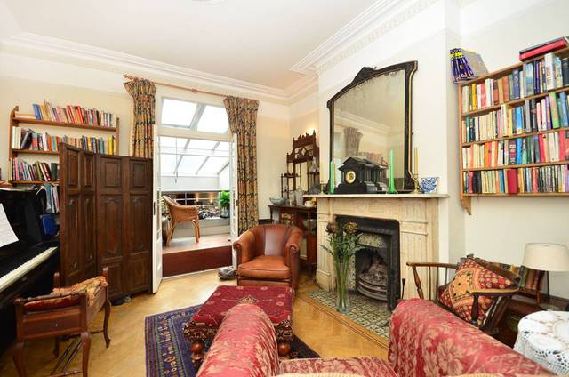  Image of 6 Bedroom Detached  For Sale at Thistlewaite Road  Clapton, E5 0QG