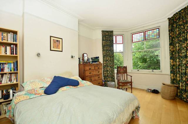  Image of 6 Bedroom Detached  For Sale at Thistlewaite Road  Clapton, E5 0QG