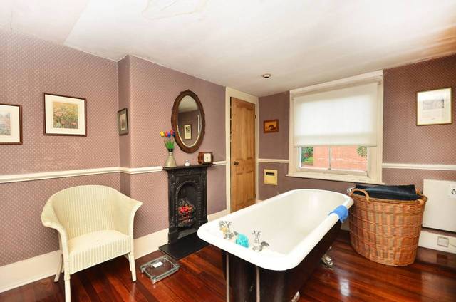  Image of 6 Bedroom Detached  For Sale at Thistlewaite Road  Clapton, E5 0QG