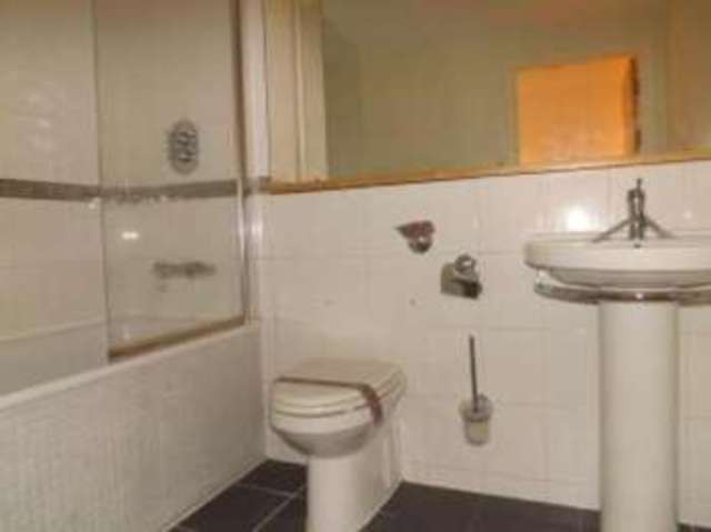  Image of 1 Bedroom Flat  For Sale at Three Queens Lane Bristol Bristol, BS1 6LE