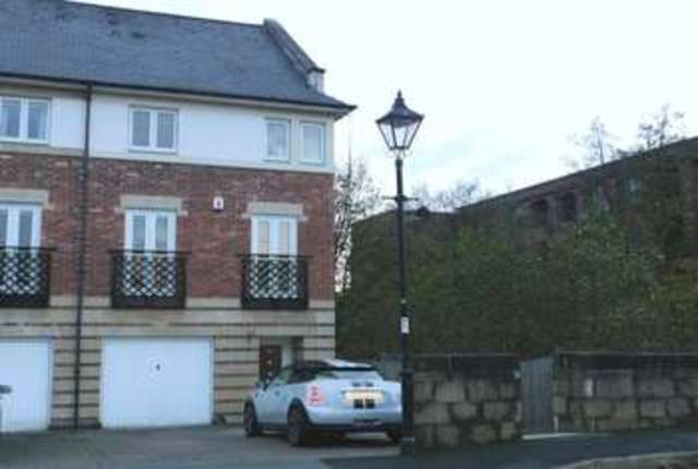  Image of 3 Bedroom Mews  For Sale at Threadfold Way Eagley Bolton, BL7 9DN
