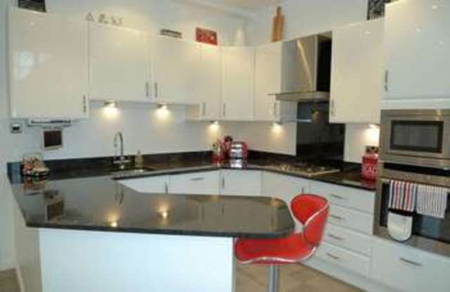  Image of 3 Bedroom Mews  For Sale at Threadfold Way Eagley Bolton, BL7 9DN