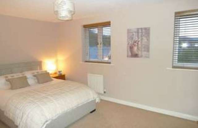  Image of 3 Bedroom Mews  For Sale at Threadfold Way Eagley Bolton, BL7 9DN