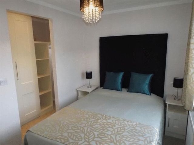  Image of 2 Bedroom Retirement Property  For Sale at Bedford Road Lower Stondon Henlow, SG16 6DU
