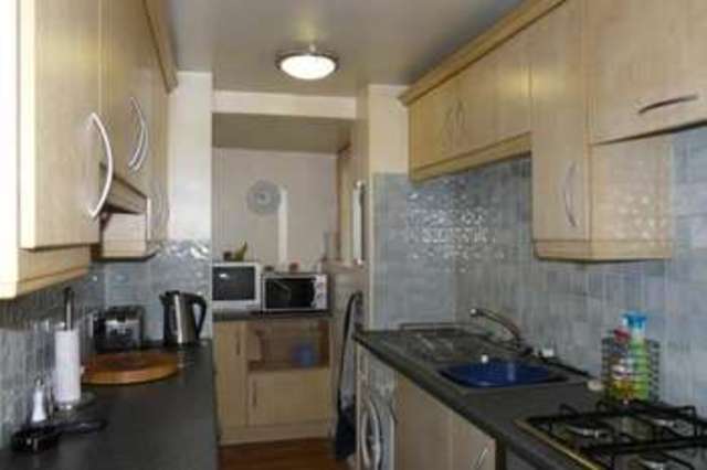  Image of 1 Bedroom Apartment  For Sale at Ilkley West Yorkshire Ilkley, LS29 8SU
