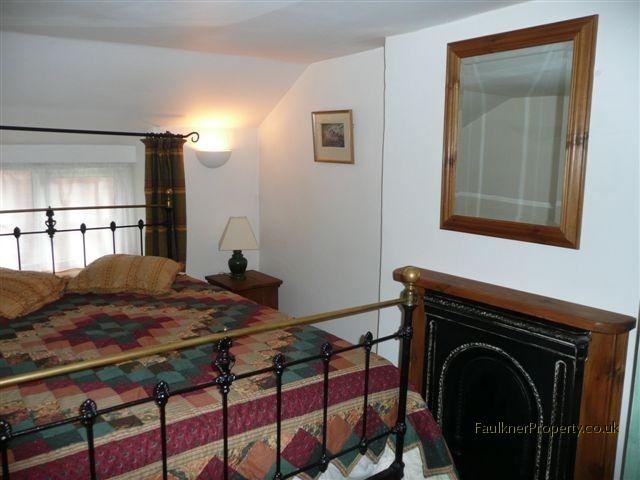  Image of 2 Bedroom Cottage  To Rent at Buckingham, MK18 1NT