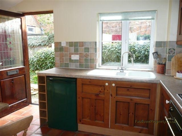  Image of 2 Bedroom Cottage  To Rent at Buckingham, MK18 1NT