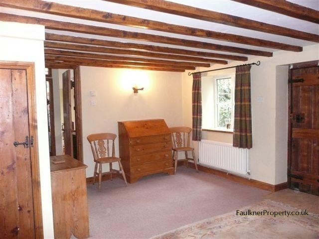  Image of 2 Bedroom Cottage  To Rent at Buckingham, MK18 1NT