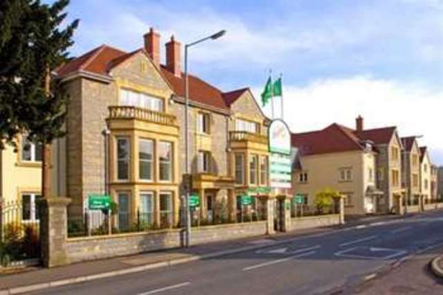  Image of 2 Bedroom Flat  For Sale at Street, BA16 0FE