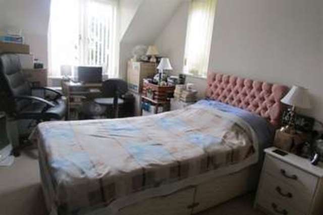  Image of 2 Bedroom Flat  For Sale at Street, BA16 0FE