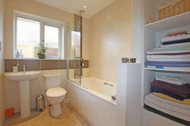  Image of 3 Bedroom Property  For Sale at Northlands Road Totton Southampton, SO40 3HA