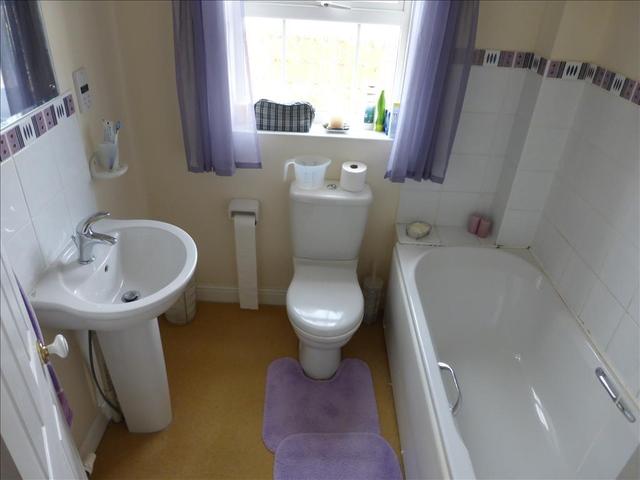  Image of 4 Bedroom Detached  For Sale at Townsend Way  Lowestoft, NR32 4GF