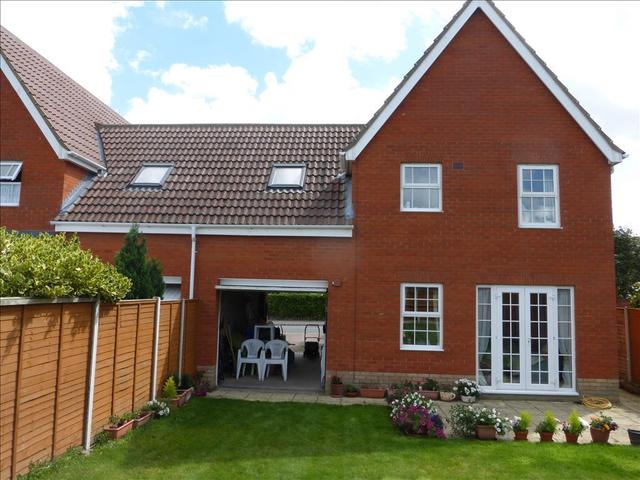  Image of 4 Bedroom Detached  For Sale at Townsend Way  Lowestoft, NR32 4GF
