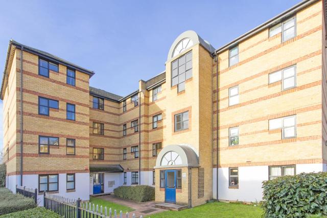  Image of Flat  For Sale at Transom Close  Surrey Quays, SE16 7FH