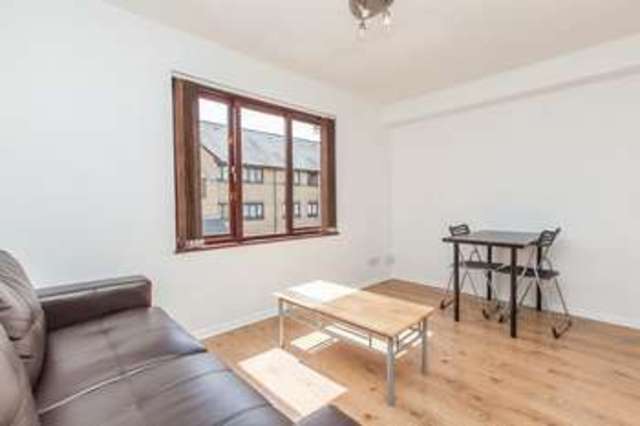  Image of 1 Bedroom Flat  For Sale at Canary Wharf, E14 3AQ