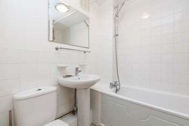  Image of 1 Bedroom Flat  For Sale at Canary Wharf, E14 3AQ