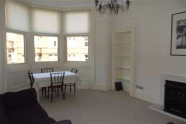  Image of 2 Bedroom Flat  To Rent at Glasgow, G41 3PB