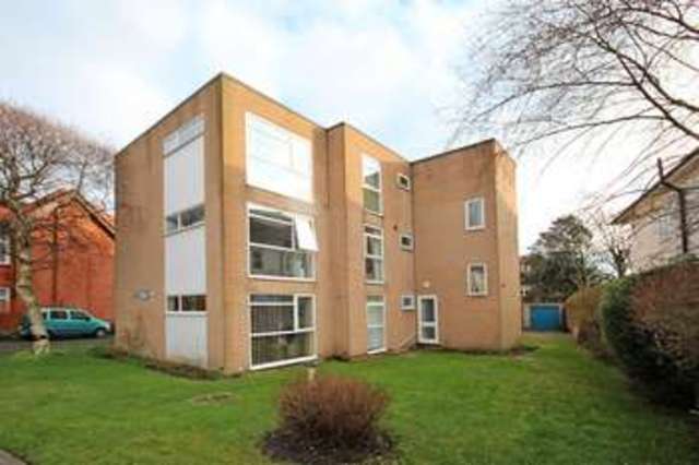  Image of 2 Bedroom Flat  For Sale at Twynham Road Southbourne Bournemouth, BH6 3EZ