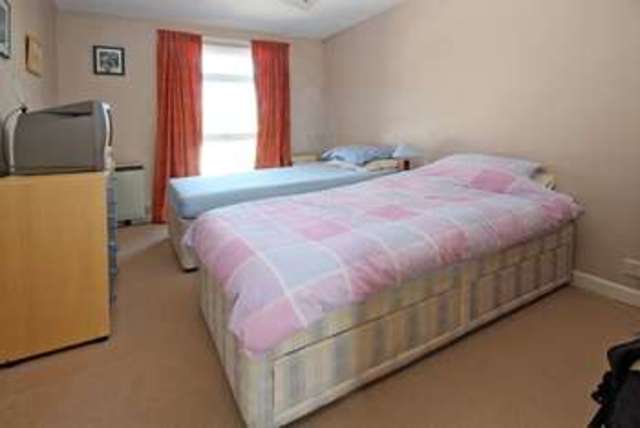  Image of 2 Bedroom Flat  For Sale at Twynham Road Southbourne Bournemouth, BH6 3EZ