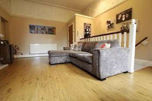  Image of 2 Bedroom Flat  For Sale at 33 Ullet Road  Liverpool, L17 3AS