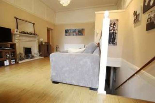  Image of 2 Bedroom Flat  For Sale at 33 Ullet Road  Liverpool, L17 3AS