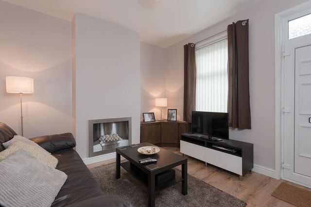  Image of 2 Bedroom Terraced  For Sale at Union Street  Runcorn, WA7 5SU