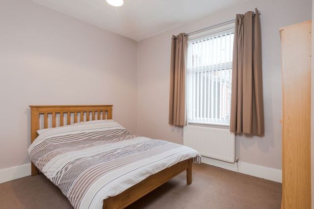  Image of 2 Bedroom Terraced  For Sale at Union Street  Runcorn, WA7 5SU