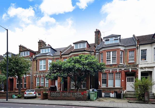  Image of 5 Bedroom Detached  For Sale at Upper Clapton Road  Clapton, E5 9JP